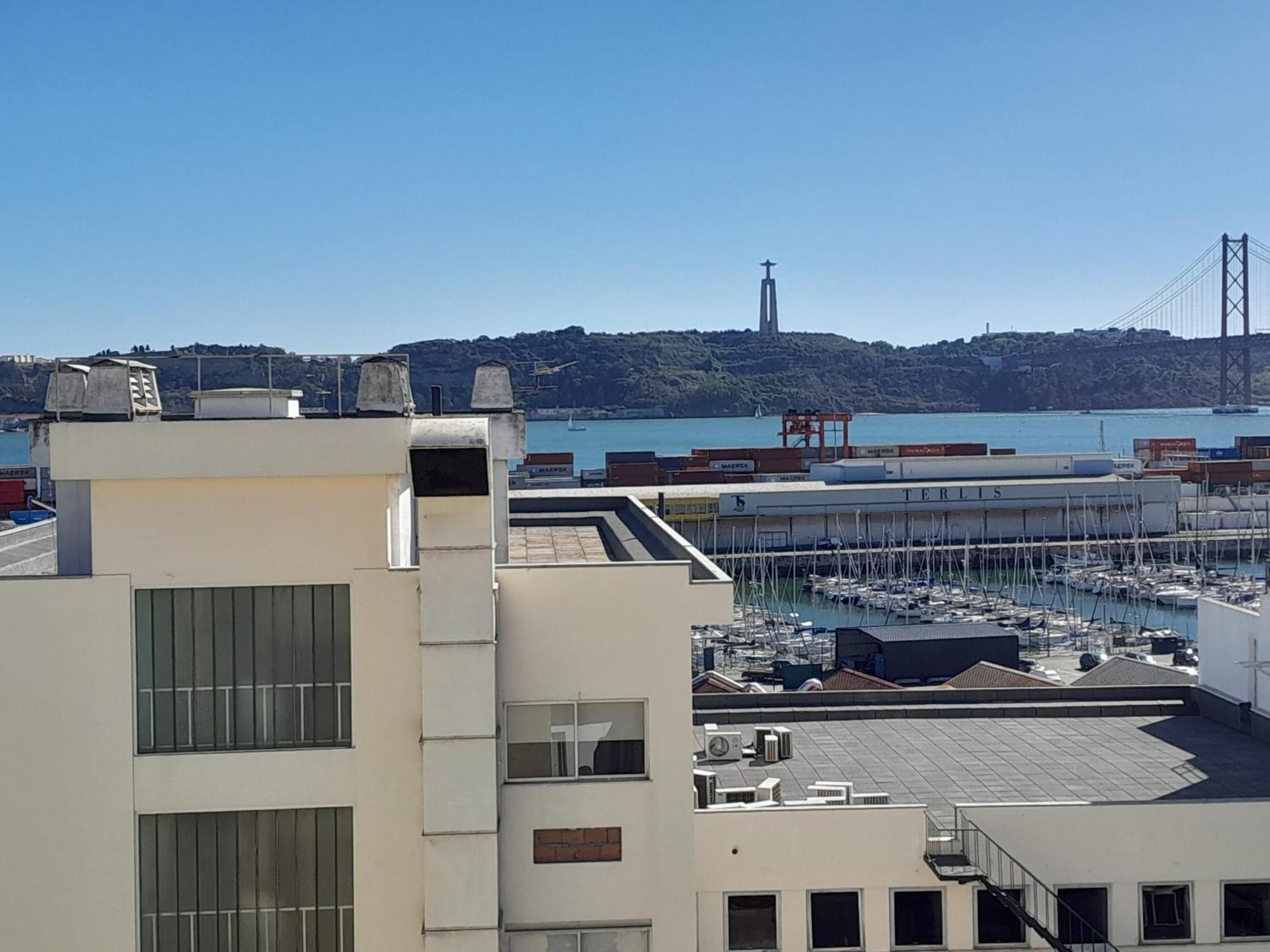 Apartamento Sobre O Rio リスボン エクステリア 写真